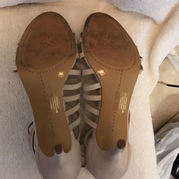 Vince Camuto Cream color Strappy Sandal 3 1/4” Heel size 9 - Picture 8 of 16